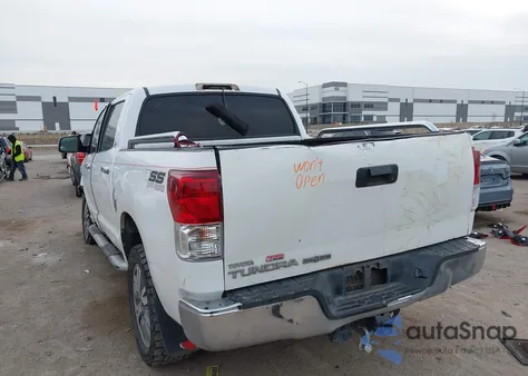 2011 Toyota Tundra Grade 4.6L V8 из США, поврежденный, VIN 5TFEM5F17BX022241